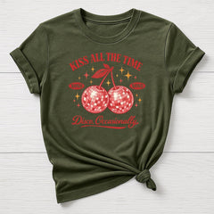 Music T-Shirt : Kiss All The Time Disco Occasionally Design, Gildan Softstyle