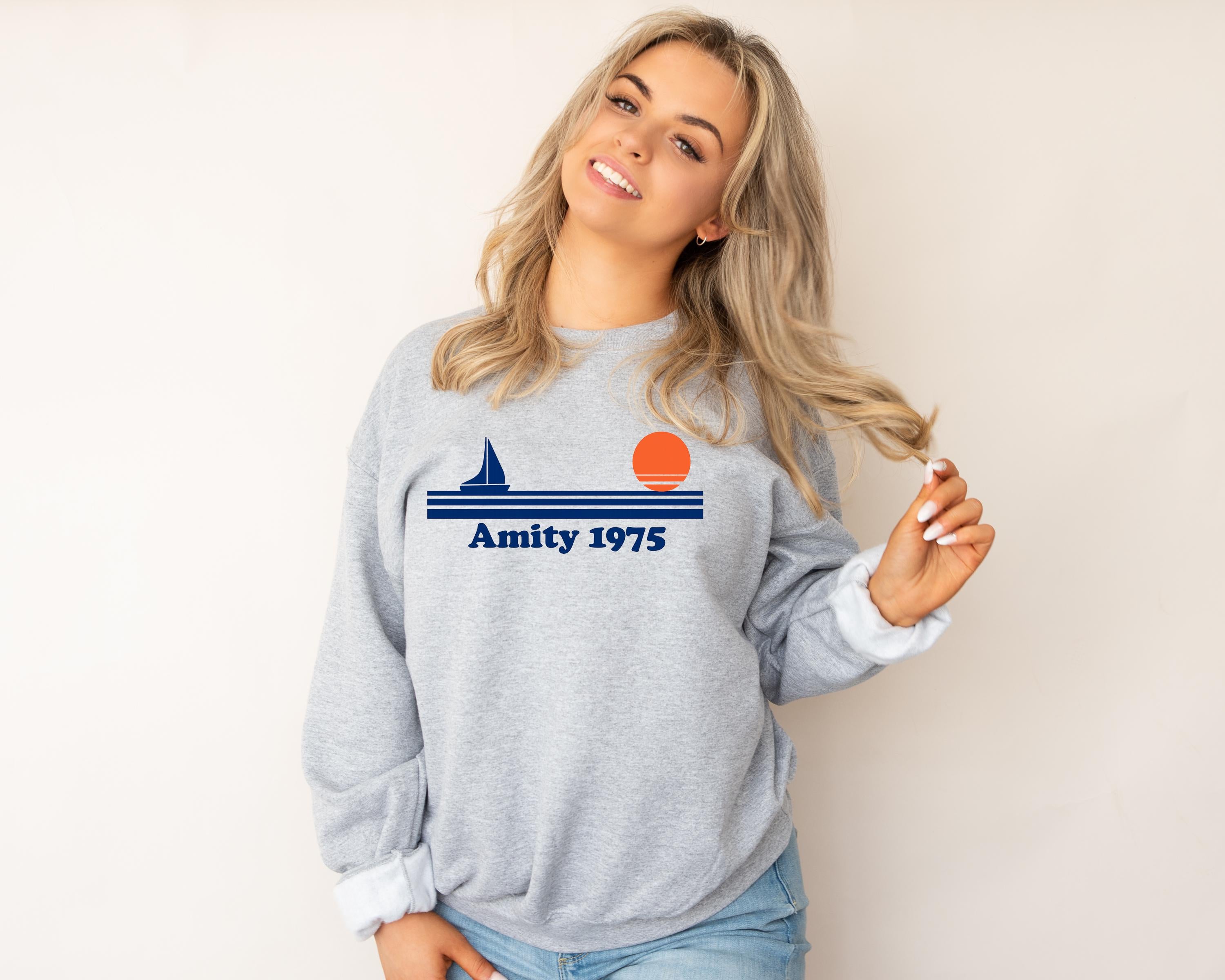 Movie Parody Sweatshirt: Amity 1975 Design, Gildan Heavyweight Blend - Fast Tracked UK Shipping