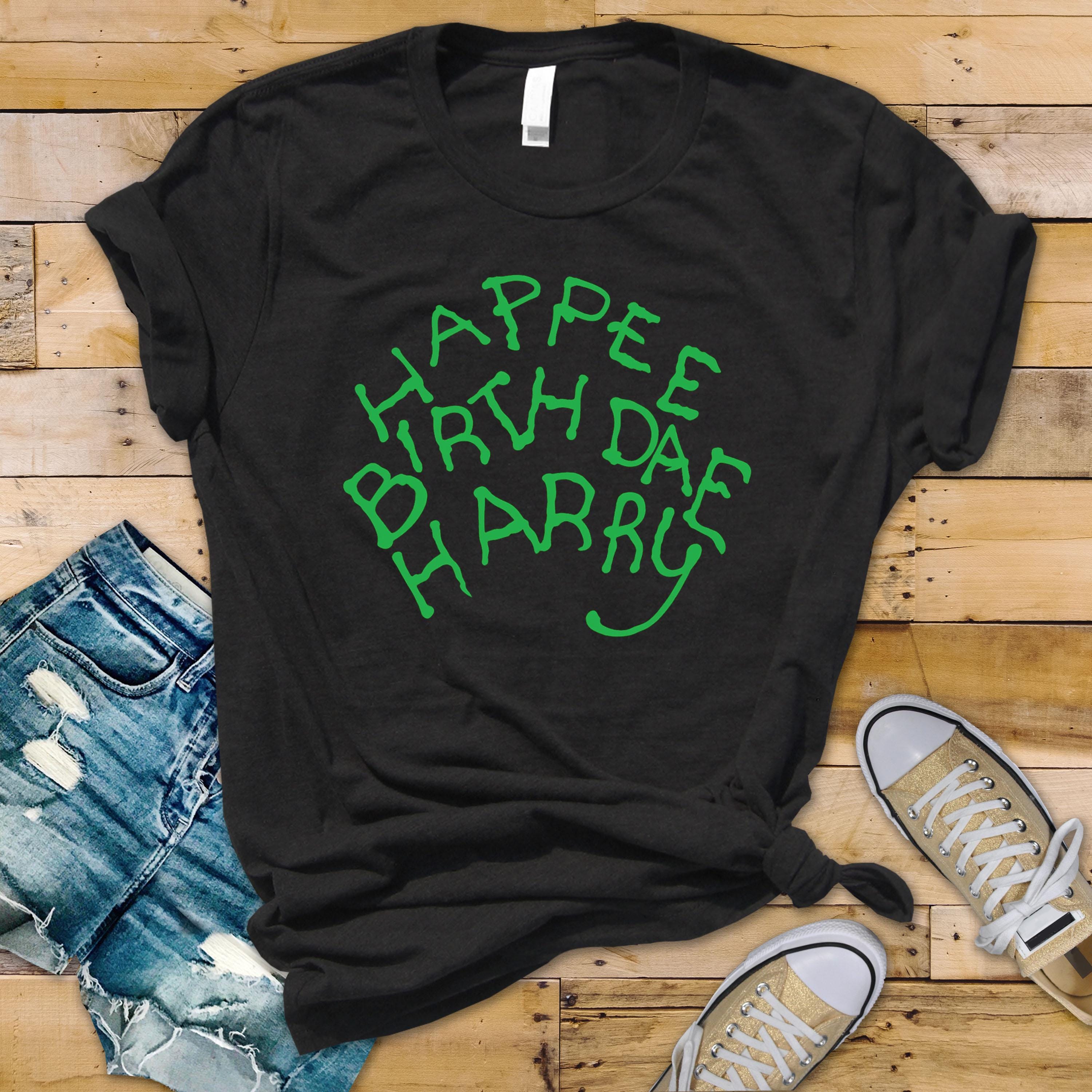 Movie Shirt : Happee  Birthdae Harry Parody Design -  Softstyle Shirt - Fast Tracked UK Postage