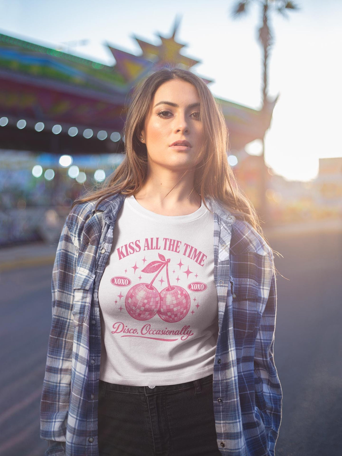 Music T-Shirt : Pink Kiss All The Time Disco Occasionally Design, Gildan Softstyle