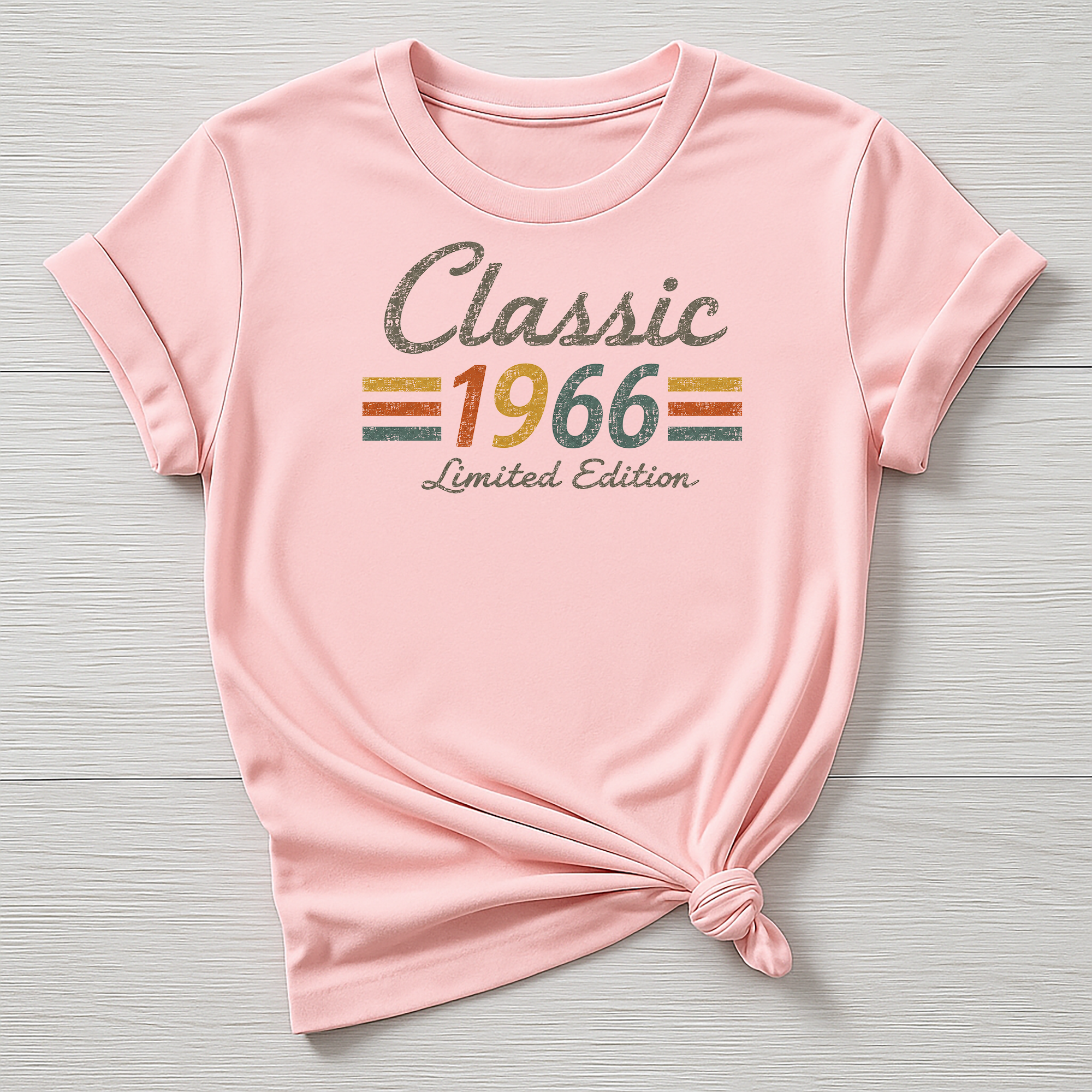 40th Birthday T-Shirt : Classic 1986 Design, Gildan Softstyle