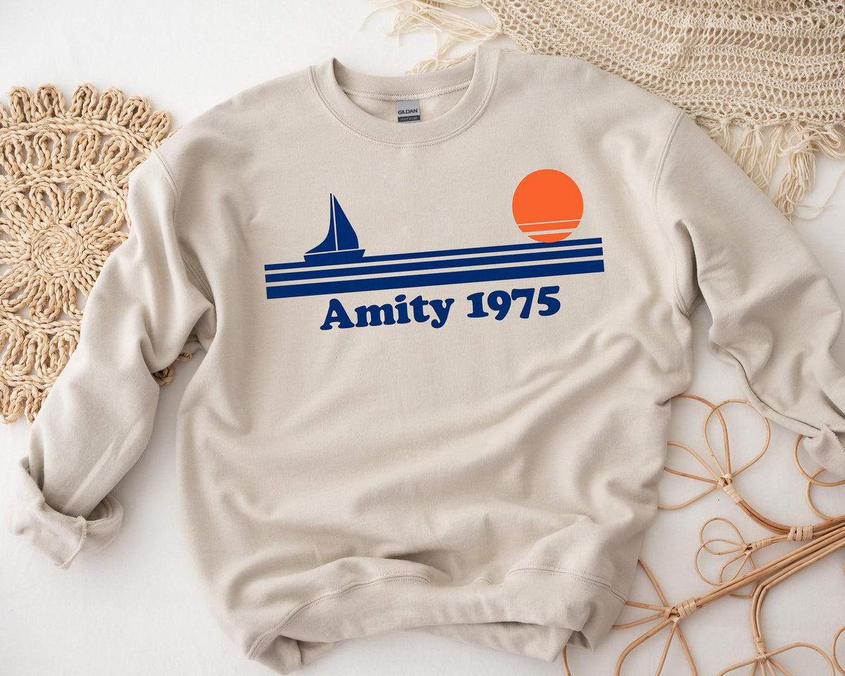 Movie Parody Sweatshirt: Amity 1975 Design, Gildan Heavyweight Blend - Fast Tracked UK Shipping